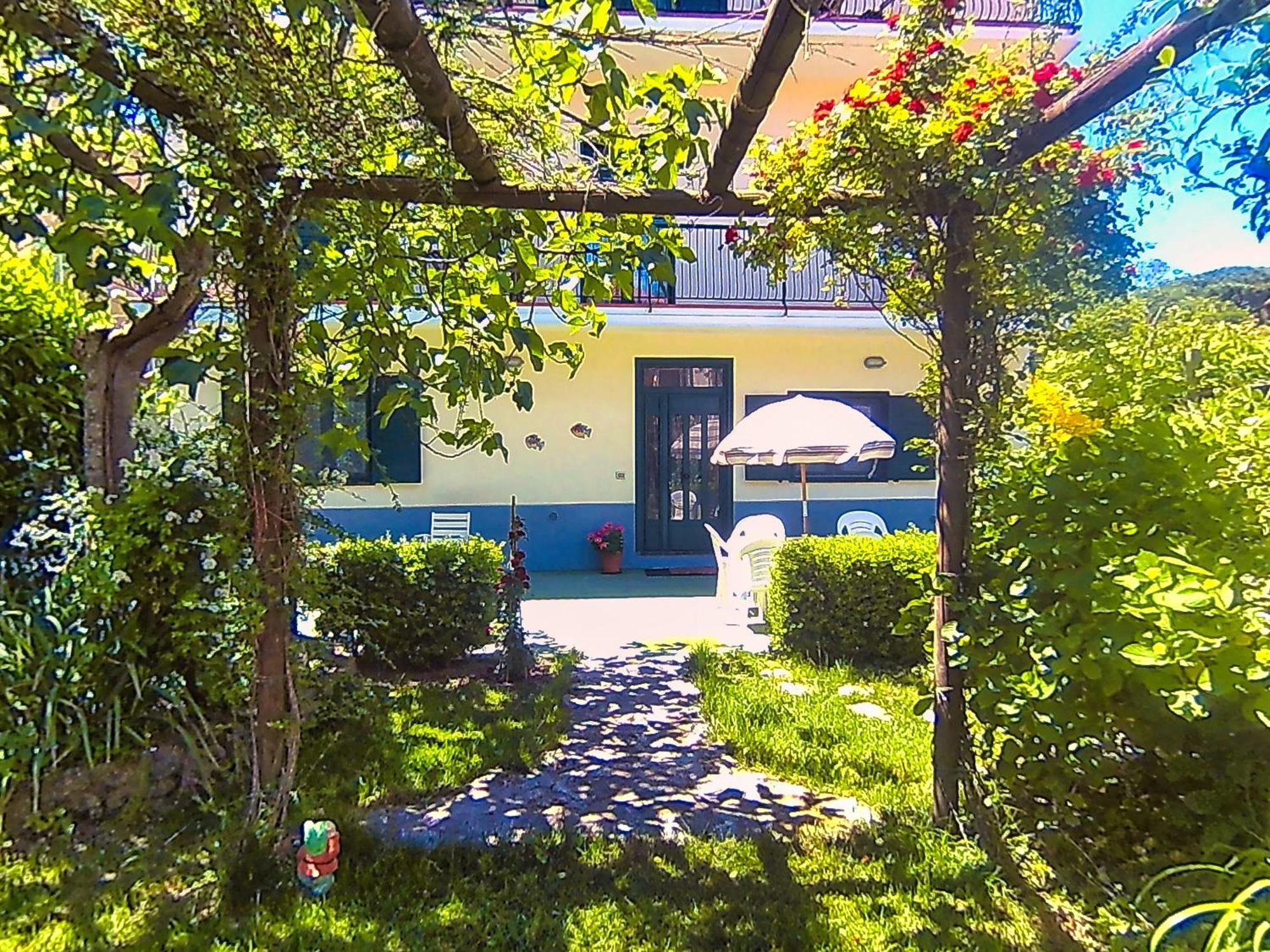 Apartamento House Rene Agerola Exterior foto